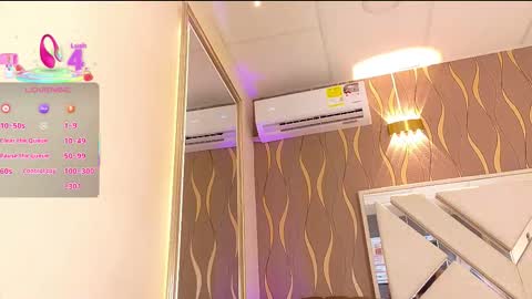    online show from September 12, 2025, 12:38 pm