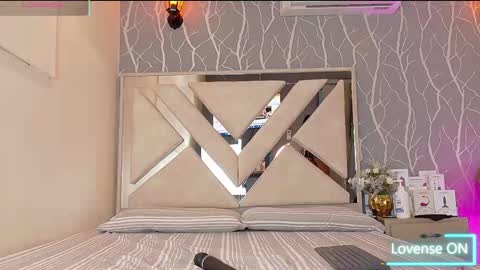    online show from October 30, 2025, 12:28 pm