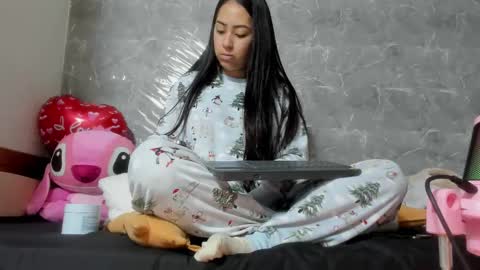 Snapshot of vanessaadol chatting on March 9, 2025, 11:03 am vanessaadol online show from March 9, 2025, 11:03 am