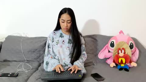 Snapshot of vanessaadol chatting on February 25, 2026, 9:19 am vanessaadol online show from February 25, 2026, 9:19 am