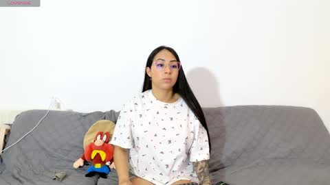 Snapshot of vanessaadol chatting on May 4, 2026, 9:49 am vanessaadol online show from May 4, 2026, 9:49 am