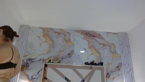 Vanessa Hard online show from October 5, 2025, 1:53 pm