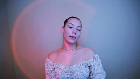 Snapshot of vanessakim_ chatting on December 14, 2024, 10:28 pm Vanessa online show from December 14, 2024, 10:28 pm