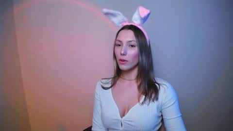 Snapshot of vanessakim_ chatting on December 28, 2024, 10:02 pm Vanessa online show from December 28, 2024, 10:02 pm