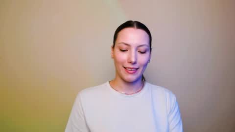 Snapshot of vanessakim_ chatting on March 9, 2025, 7:48 pm Vanessa online show from March 9, 2025, 7:48 pm
