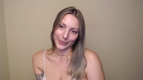 Snapshot of vanessakim_ chatting on September 8, 2025, 4:28 pm Vanessa online show from September 8, 2025, 4:28 pm