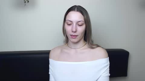 Vanessa online show from February 18, 2026, 5:09 pm