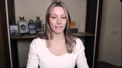 Vanessa online show from March 29, 2026, 4:40 pm