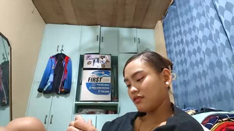 Snapshot of vaniaafzal chatting on May 15, 2026, 3:19 pm Vania online show from May 15, 2026, 3:19 pm
