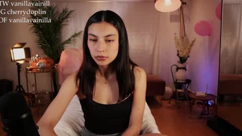 Snapshot of vanilla_velvet chatting on November 20, 2025, 12:33 am Annabet online show from November 20, 2025, 12:33 am