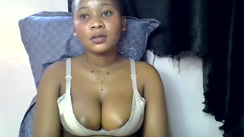 vanillavenus online show from November 23, 2025, 11:21 am