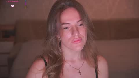 Sophie online show from November 20, 2025, 7:35 pm