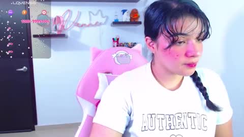 Vanesa online show from February 2, 2025, 11:32 pm