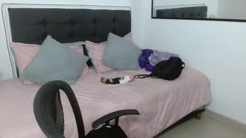 vane online show from February 3, 2026, 9:09 pm