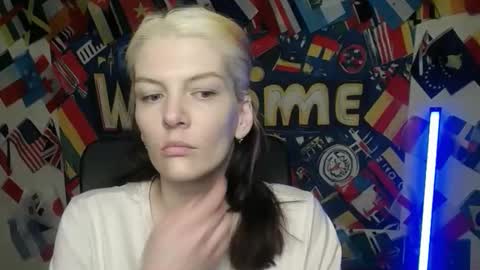 Vanessa online show from April 2, 2026, 4:15 pm