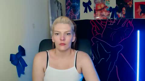 Vanessa online show from April 11, 2026, 6:45 pm