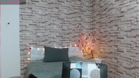 Snapshot of vanse_lust chatting on February 3, 2025, 11:15 pm Karuna online show from February 3, 2025, 11:15 pm