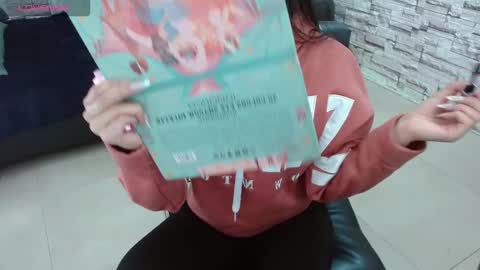 Snapshot of vanse_lust chatting on September 29, 2025, 8:24 pm Karuna online show from September 29, 2025, 8:24 pm