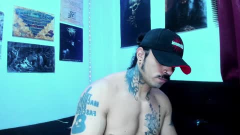 Snapshot of vanvelckan_ chatting on April 6, 2026, 4:10 am vanvelckan_ online show from April 6, 2026, 4:10 am