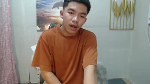 Snapshot of vanxxx2005 chatting on December 6, 2024, 2:38 pm vanxxx2005 online show from December 6, 2024, 2:38 pm