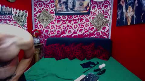 Snapshot of varonaesteban7 chatting on February 26, 2026, 3:00 pm Esteban online show from February 26, 2026, 3:00 pm