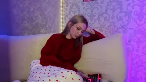 Snapshot of vasilisagoddess chatting on November 4, 2025, 7:02 pm Vasilisa or just Vasya online show from November 4, 2025, 7:02 pm