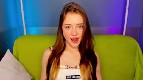Snapshot of vasilisalove chatting on June 20, 2026, 1:52 am VasilisaLove online show from June 20, 2026, 1:52 am