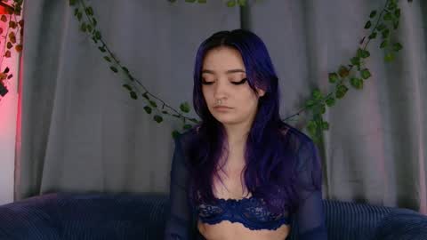 Vayolett online show from January 11, 2026, 1:10 am