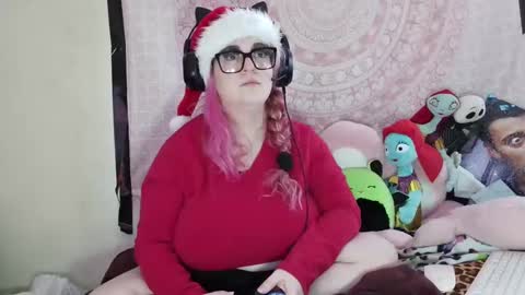 Snapshot of veelehanex3 chatting on December 25, 2024, 5:37 pm Veronica Lehane online show from December 25, 2024, 5:37 pm