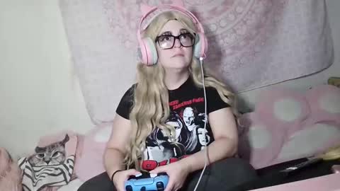 Snapshot of veelehanex3 chatting on October 3, 2025, 7:00 pm Veronica Lehane online show from October 3, 2025, 7:00 pm