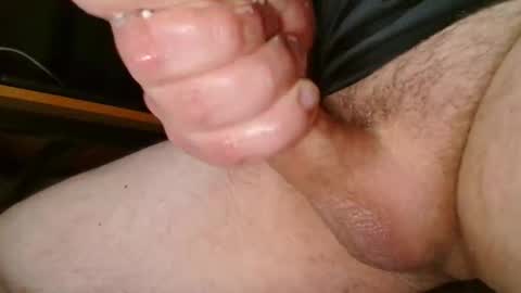 Snapshot of veepz13579 chatting on November 18, 2025, 11:25 am Tom online show from November 18, 2025, 11:25 am