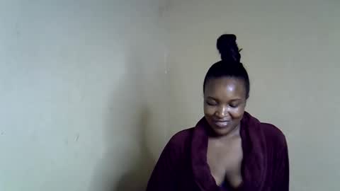 Snapshot of veesazii chatting on February 5, 2026, 7:29 pm veesazii online show from February 5, 2026, 7:29 pm