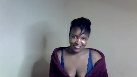 Snapshot of veesazii chatting on February 8, 2026, 10:51 am veesazii online show from February 8, 2026, 10:51 am