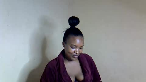 Snapshot of veesazii chatting on February 11, 2026, 7:19 pm veesazii online show from February 11, 2026, 7:19 pm