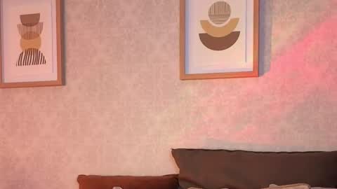 Vee Simons online show from October 11, 2025, 8:18 pm