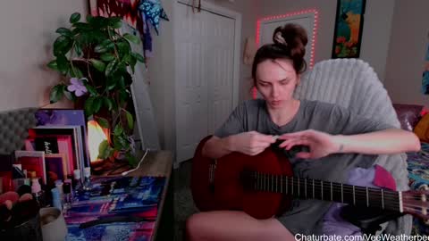 Violet Weatherbee online show from January 28, 2025, 1:39 am