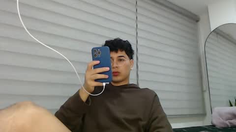 velascosexyboy online show from February 6, 2025, 2:44 am