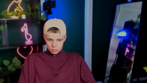 veldi_to online show from April 7, 2026, 4:57 am