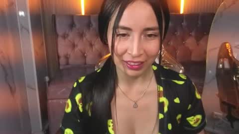 velvet_celeste_b online show from April 24, 2026, 12:29 pm
