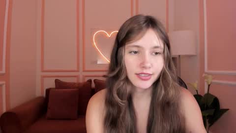 velvet_cherry online show from September 19, 2025, 4:29 pm