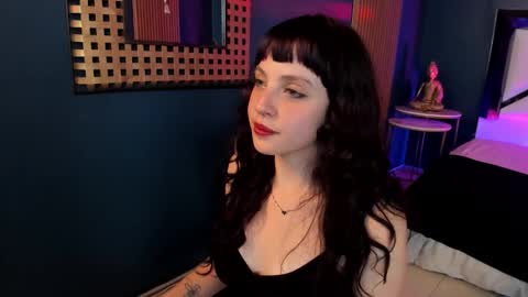 Isabella  online show from December 20, 2025, 5:58 am