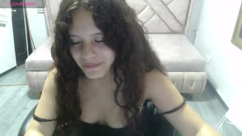 Snapshot of velvet_moon_v chatting on February 23, 2026, 7:44 pm velvet_moon_v online show from February 23, 2026, 7:44 pm