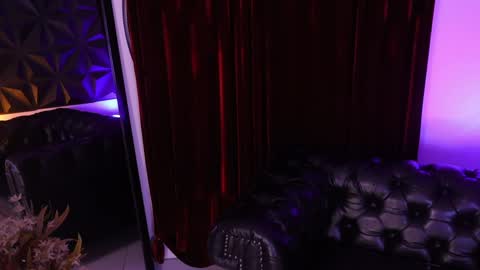 Snapshot of velvet_raze chatting on April 28, 2026, 2:27 am Velvet online show from April 28, 2026, 2:27 am