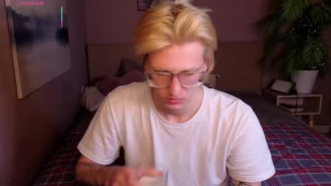 velvetbite online show from January 14, 2026, 9:20 pm