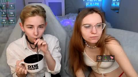 CLEOshort hair  TIna long hair  online show from January 4, 2025, 1:53 pm