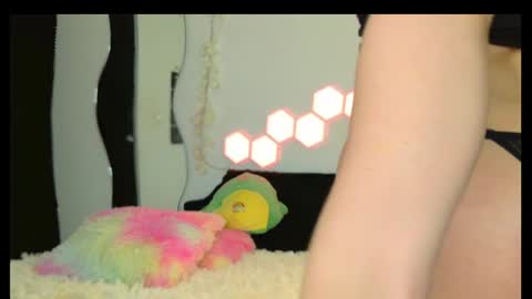 Snapshot of velvetvibes_ chatting on March 27, 2026, 1:33 am velvetvibes_ online show from March 27, 2026, 1:33 am