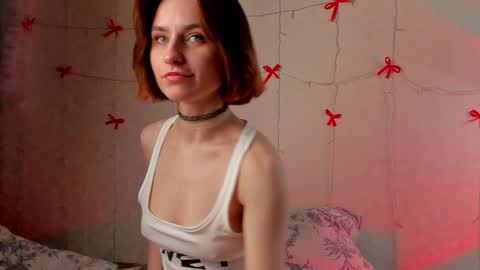 Snapshot of velvetvine chatting on February 20, 2026, 9:43 am VelvetVine online show from February 20, 2026, 9:43 am