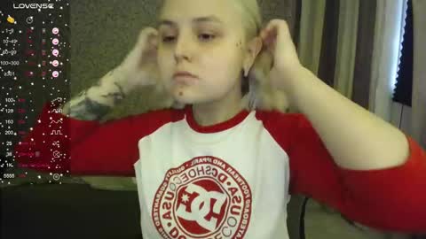 Snapshot of vendymories chatting on September 13, 2025, 9:42 am eva 3 online show from September 13, 2025, 9:42 am