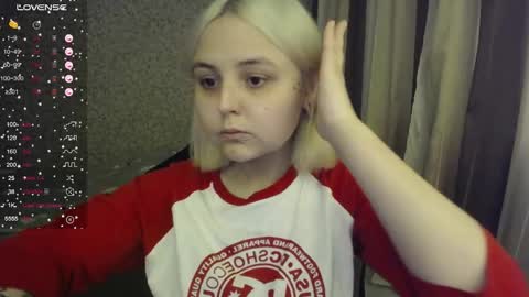 Snapshot of vendymories chatting on September 16, 2025, 8:54 pm eva 3 online show from September 16, 2025, 8:54 pm