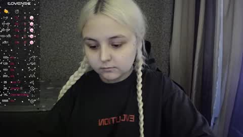 Snapshot of vendymories chatting on September 26, 2025, 1:26 pm eva 3 online show from September 26, 2025, 1:26 pm